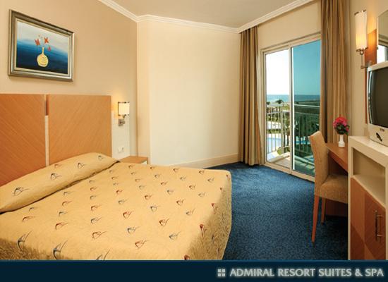 CRYSTAL ADMiRAL RESORT SUITES & SPA