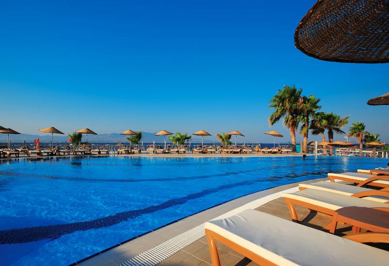 ARMONiA HOLiDAY ViLLAGE  & SPA