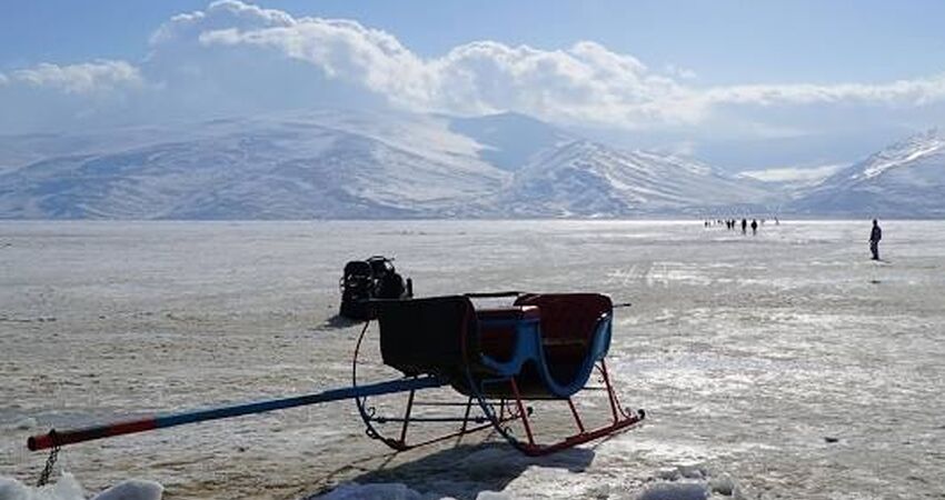 Aydın Çıkışlı Uçaklı Kars-Sarıkamış-Erzurum Turu