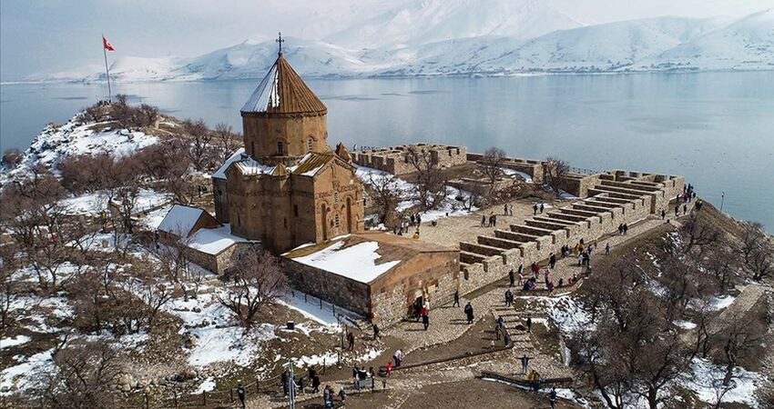 Aydın Çıkışlı Uçaklı Doğu Ekspres Rotasında Van-Kars-Palandöken-Erzurum Turu