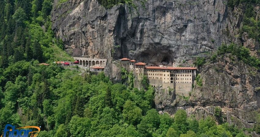 Kuşadası Çıkışlı Uçaklı Karadeniz Turu