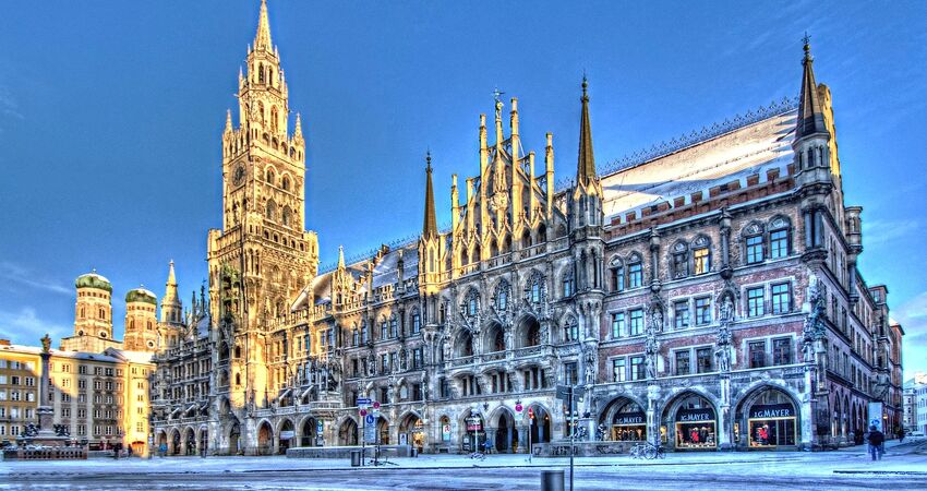 Aydın Çıkışlı Munih Hallstatt Salzburg Viyana Bratislava Turu