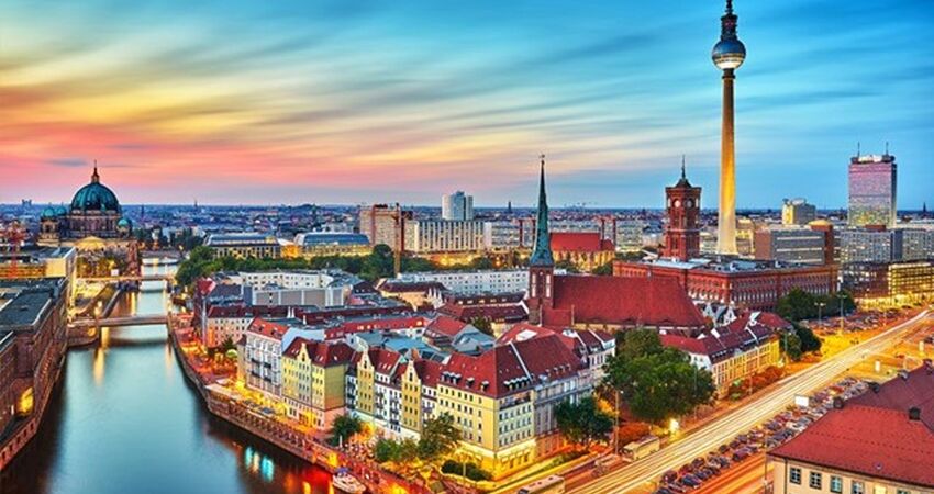 İzmir Çıkışlı Prag-Viyana-Berlin Turu