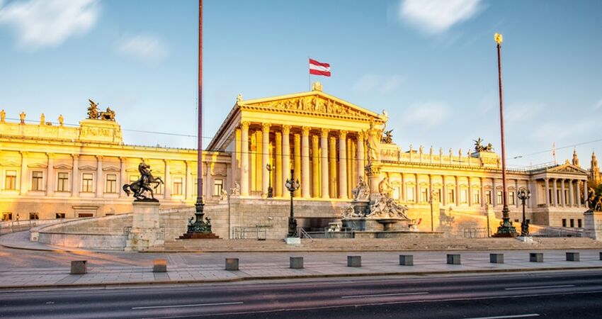 İzmir Çıkışlı Prag-Viyana-Berlin Turu