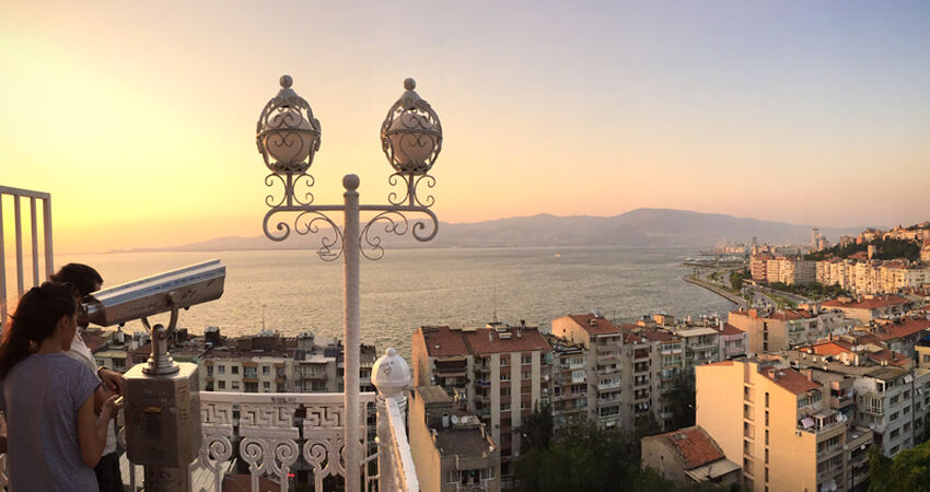 Aydın Çıkışlı İzmir Konak Kemeraltı Karşıyaka Turu